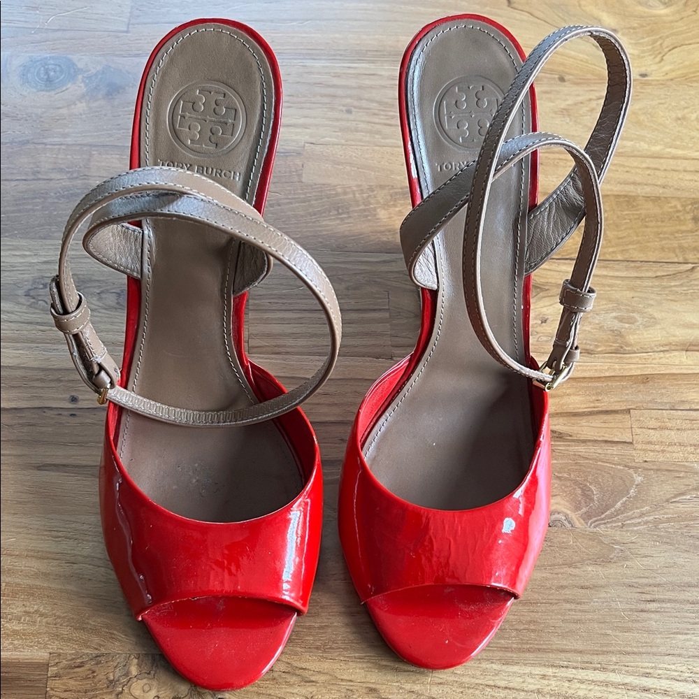 Tory Burch Red and Tan Heeled wedges